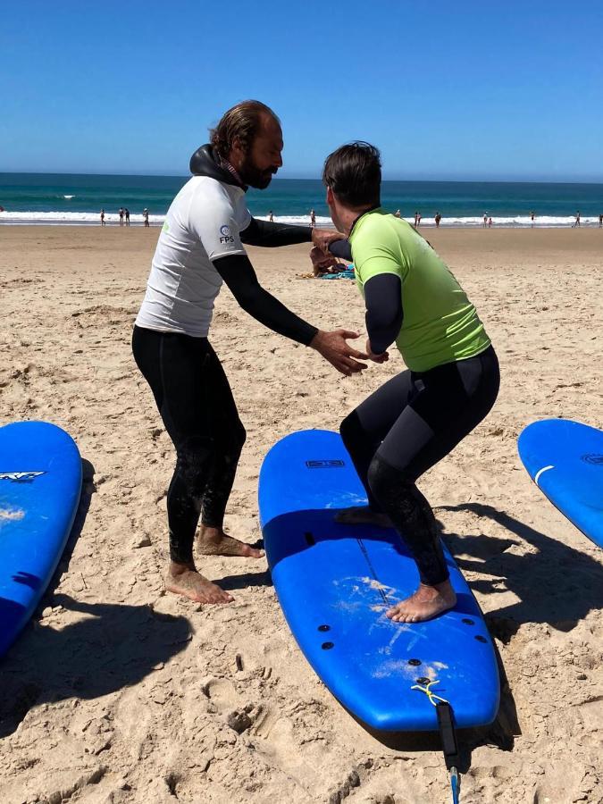 Getwet Surfcamp II Hostel Costa de Caparica Exterior foto